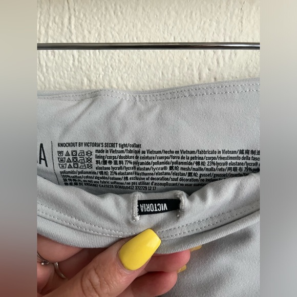 Victoria Secret “Knockout” Sport leggings - Picture 3 of 6